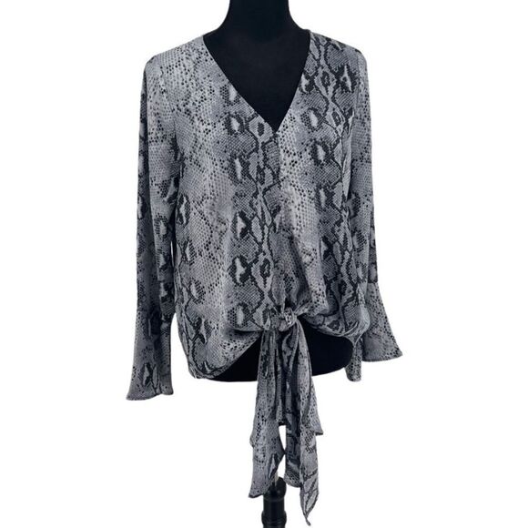 New Entro | Women’s Snake Print Bell Sleeve Top Small - Picture 1 of 12